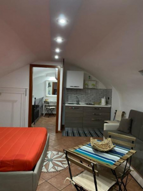 Home in love: balconcino spaccanapoli